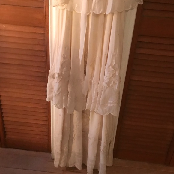 Wedding dress - Picture 7 of 7